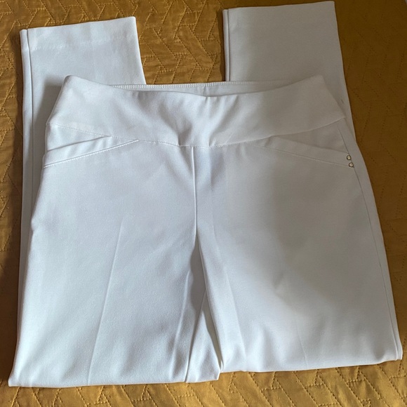 Attyre Petite Cream Pants - Picture 5 of 6